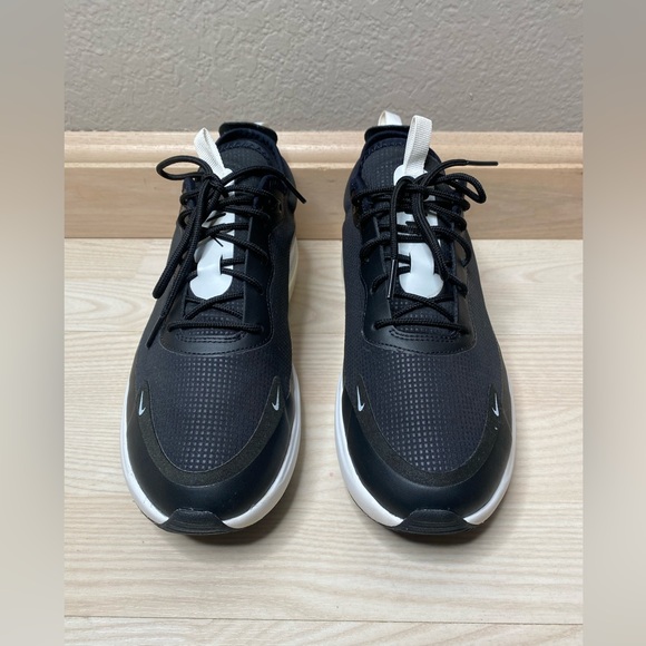 Nike Air Max Dia Black Summit White Sneakers AQ4312-001 Womens Shoes Size 9.5 - Picture 4 of 16